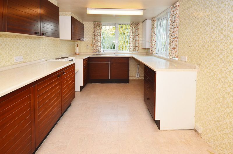 4 bedroom detached house for sale, Weavers Walk, Swynnerton, Stone