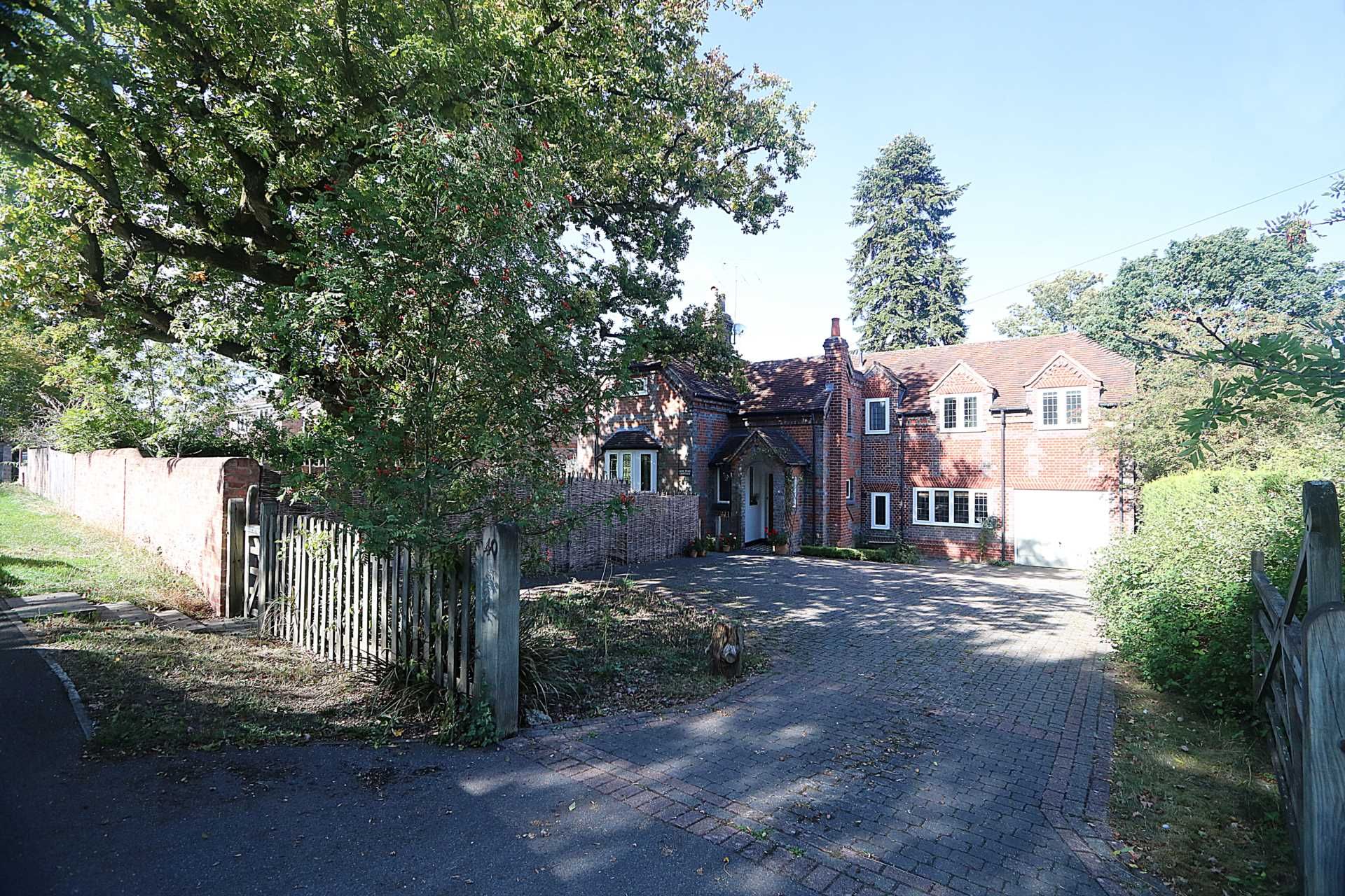 5 bedroom detached house for sale, Oaktree Cottage, Oak Tree Road