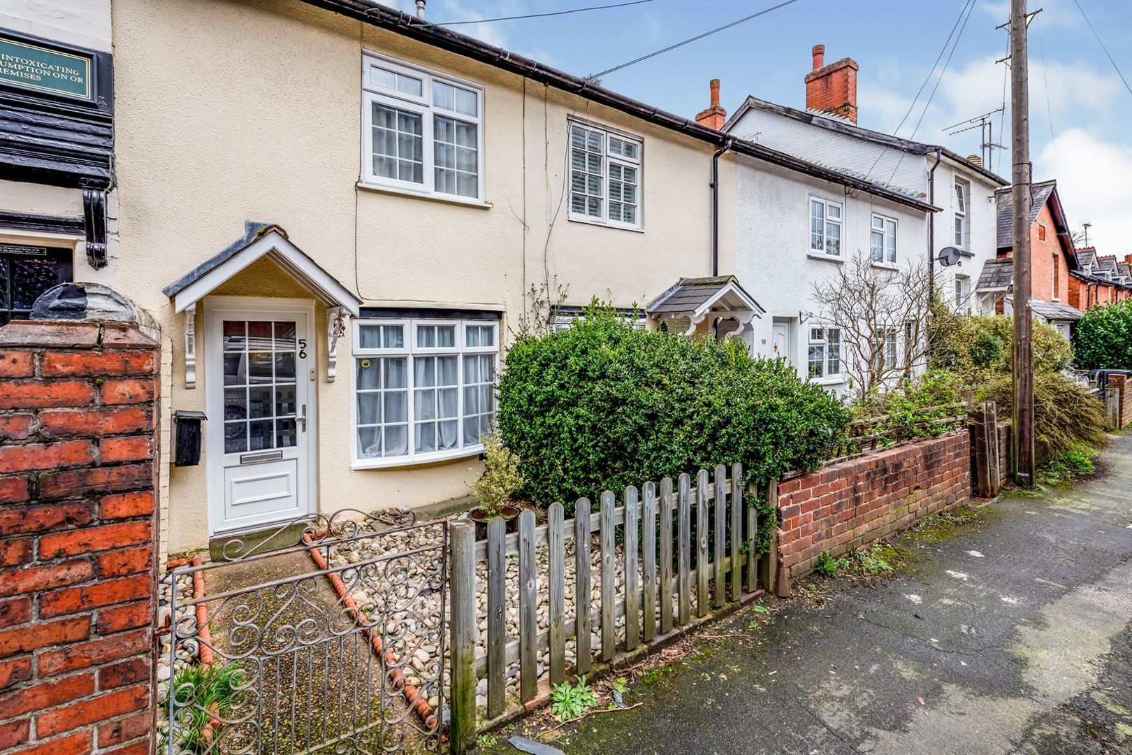 2 bedroom terraced house for sale, Hampstead Road, Dorking RH, RH4 3AH