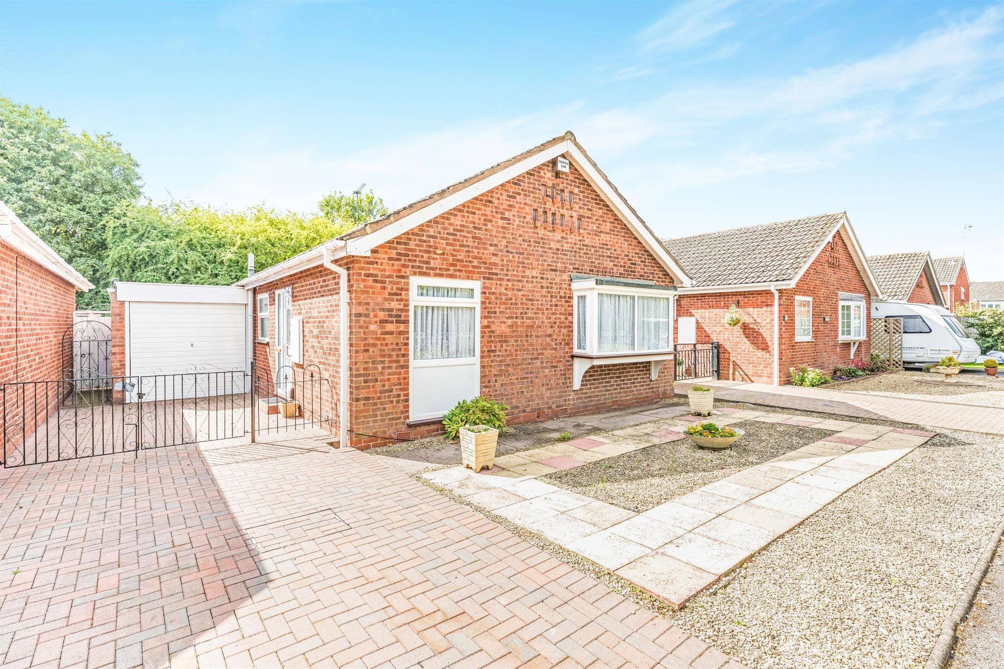 2 bedroom detached bungalow for sale, Ledbury Close, Redditch, B98 0BS