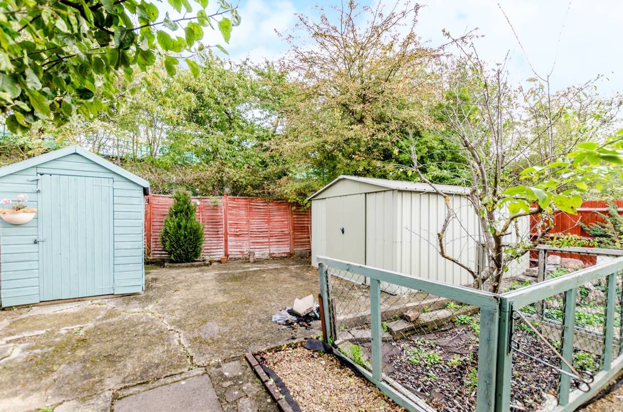 4 bedroom house for sale, Bridgewater Road, Wembley, HA0 1AS