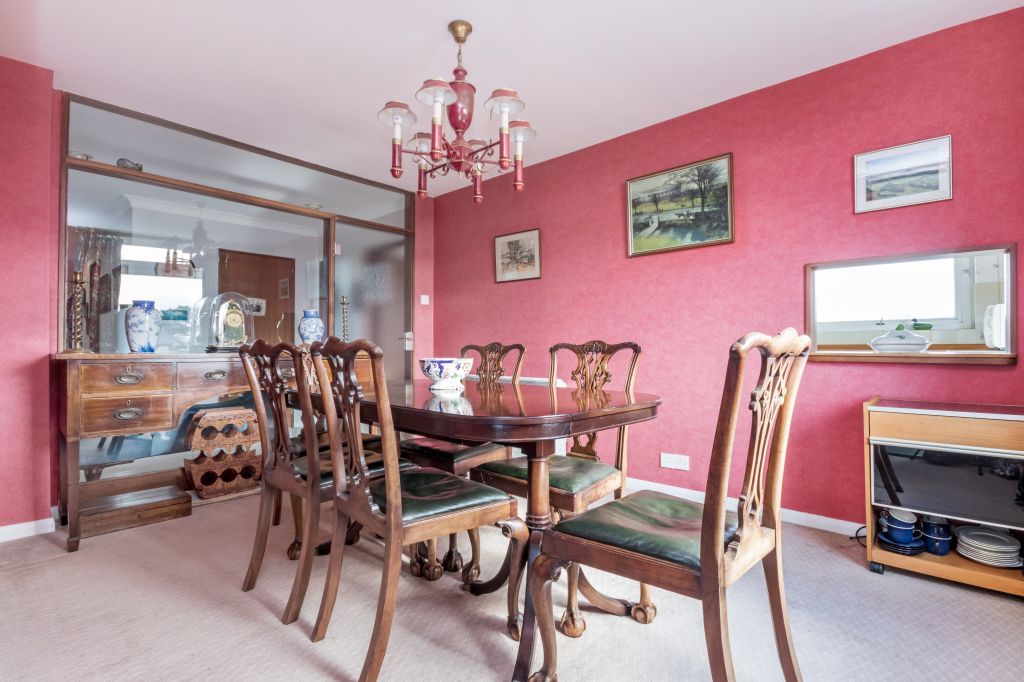 3 bedroom flat for sale, Ravelston House Park, Edinburgh, EH4 3LX