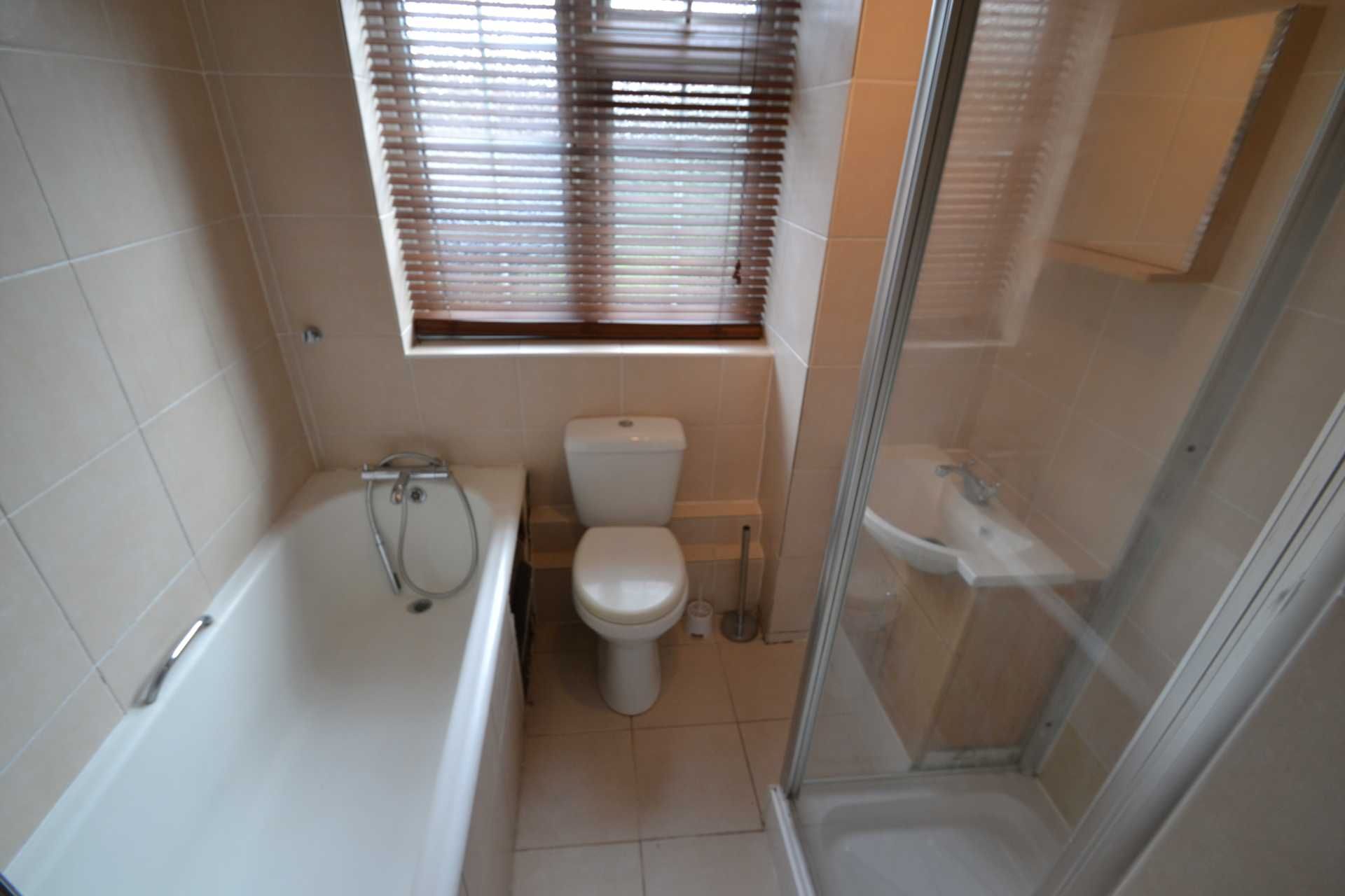 2 Bedroom Flat To Rent Oxford Court Ashley Road Epsom