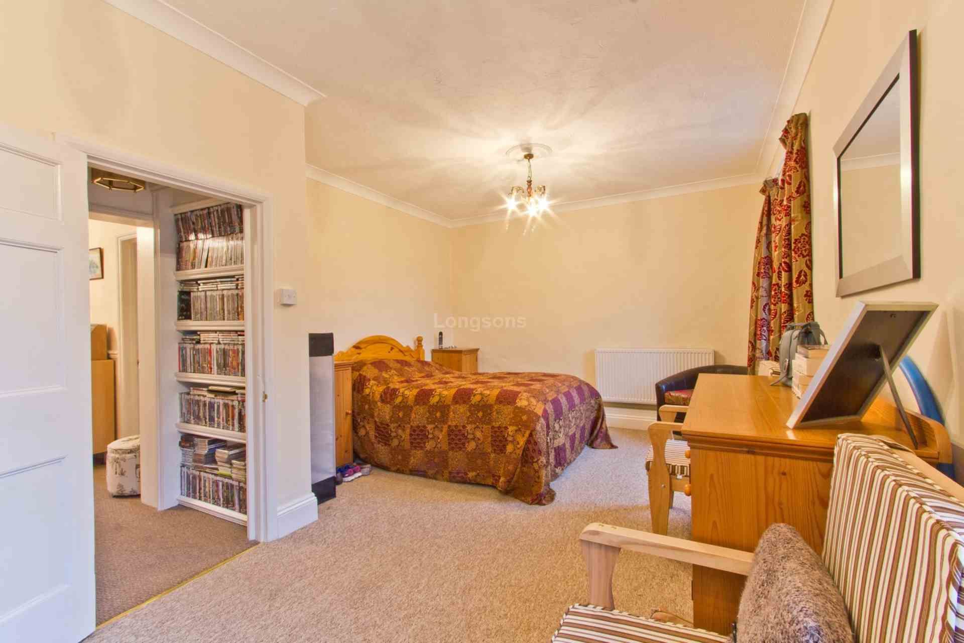 3 bedroom commercial unit to rent, London Street, Swaffham, PE37 7DG