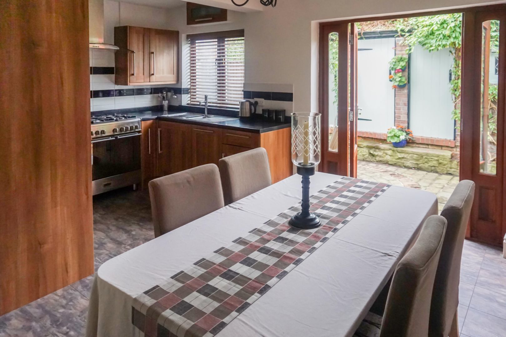 3 bedroom detached house for sale, Chester Road, Helsby, Frodsham WA