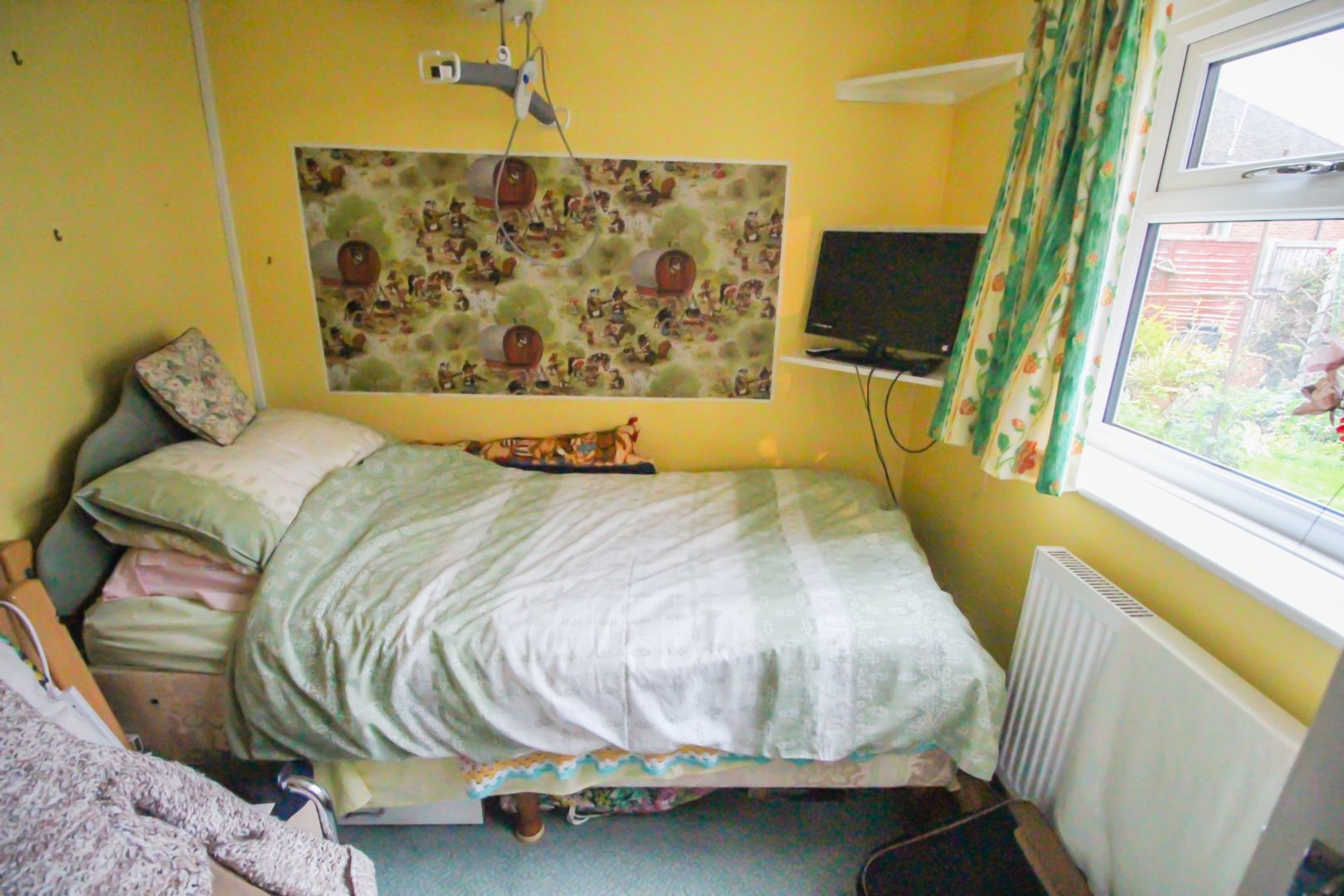 4 bedroom semidetached house for sale, Winchester Road, Delapre, Northampton NN, NN4 8AY