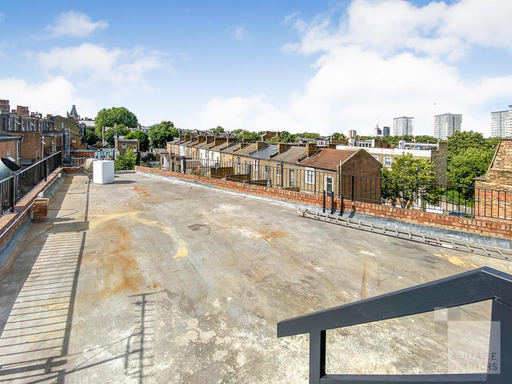 Studio flat for sale, Holloway Road, Holloway, N, N7 6NJ