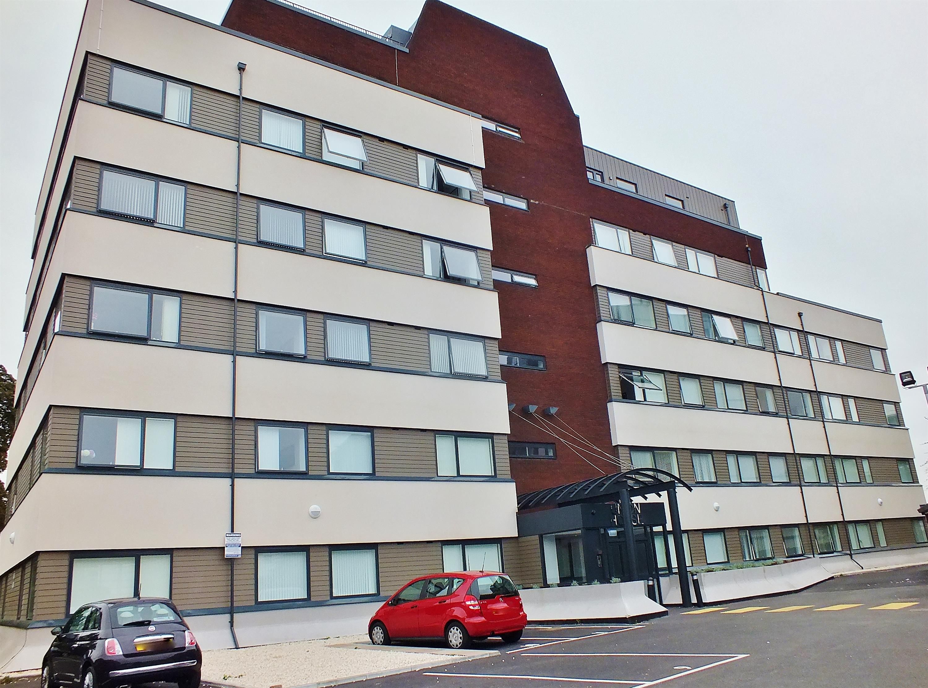 2 bedroom apartment for sale, Clayton Road, Hayes, UB3 1AA