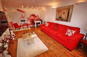 2 Bedroom Flat For Sale Beverley Court Ruislip Road Northolt