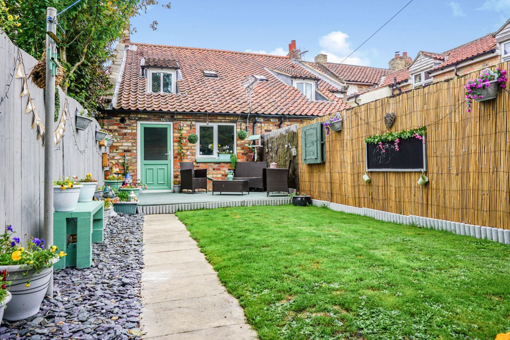 2 bedroom cottage for sale, Canal Side West, Newport, Brough HU, HU15 2RN