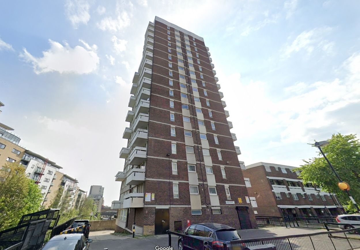 2 bedroom flat to rent, Anglia House, Salmon Lane, London, E14 7PW