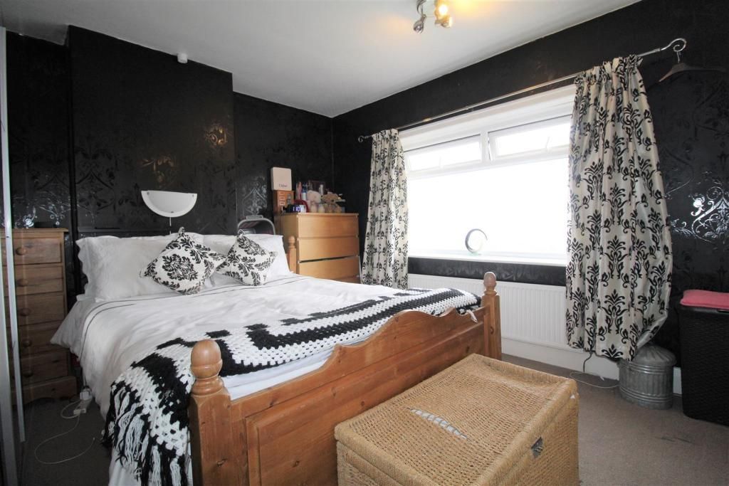 2 bedroom terraced house for sale, Roils Head Road, Norton Tower, Halifax, HX2 0LH