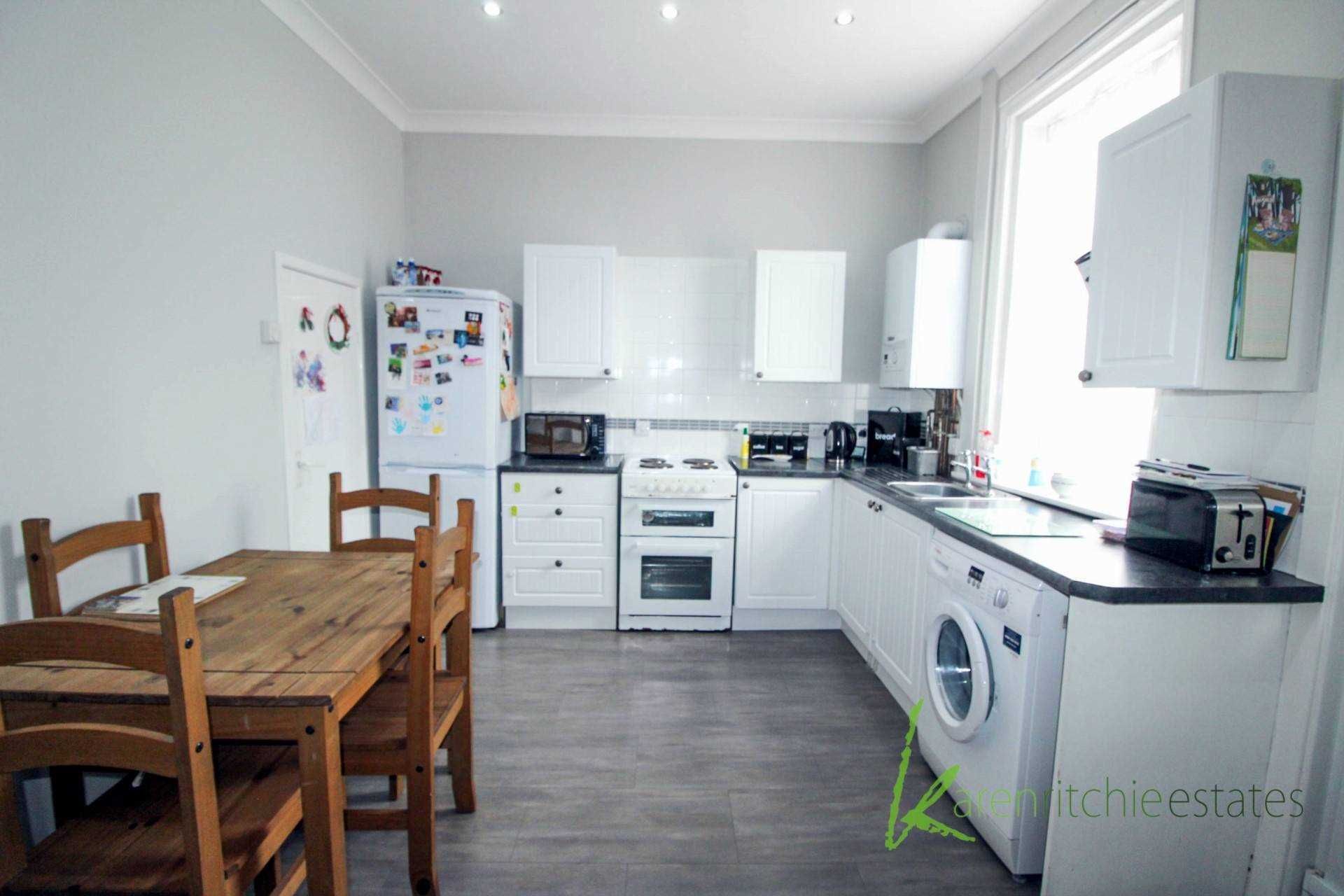 2 bedroom terraced house for sale, Crosby Road, Bolton, BL1 4EL
