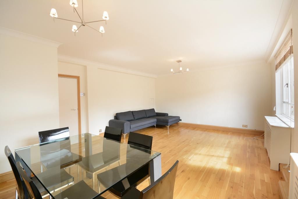 2 bedroom flat to rent, Harley Street, London W, W1G 6AY