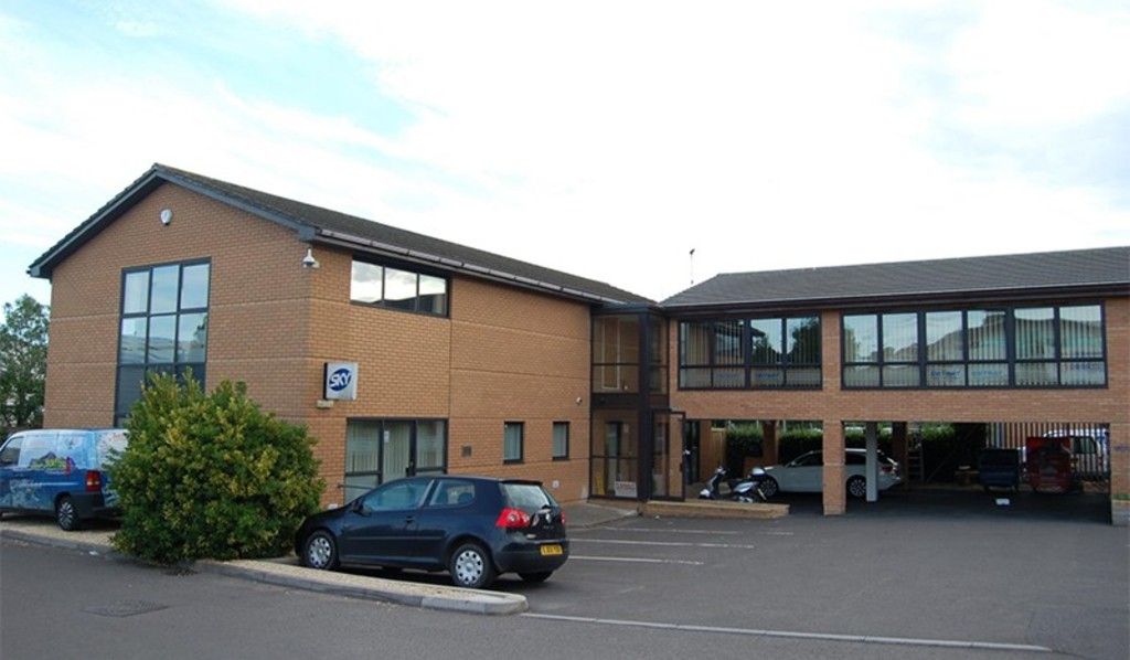 Commercial unit to rent, Telstar House, Mead Avenue