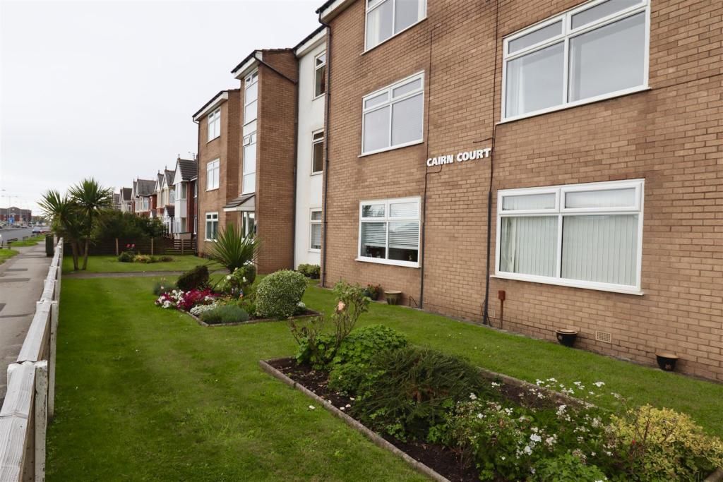 1 bedroom flat for sale, Squires Gate Lane, Blackpool, FY4 2BF