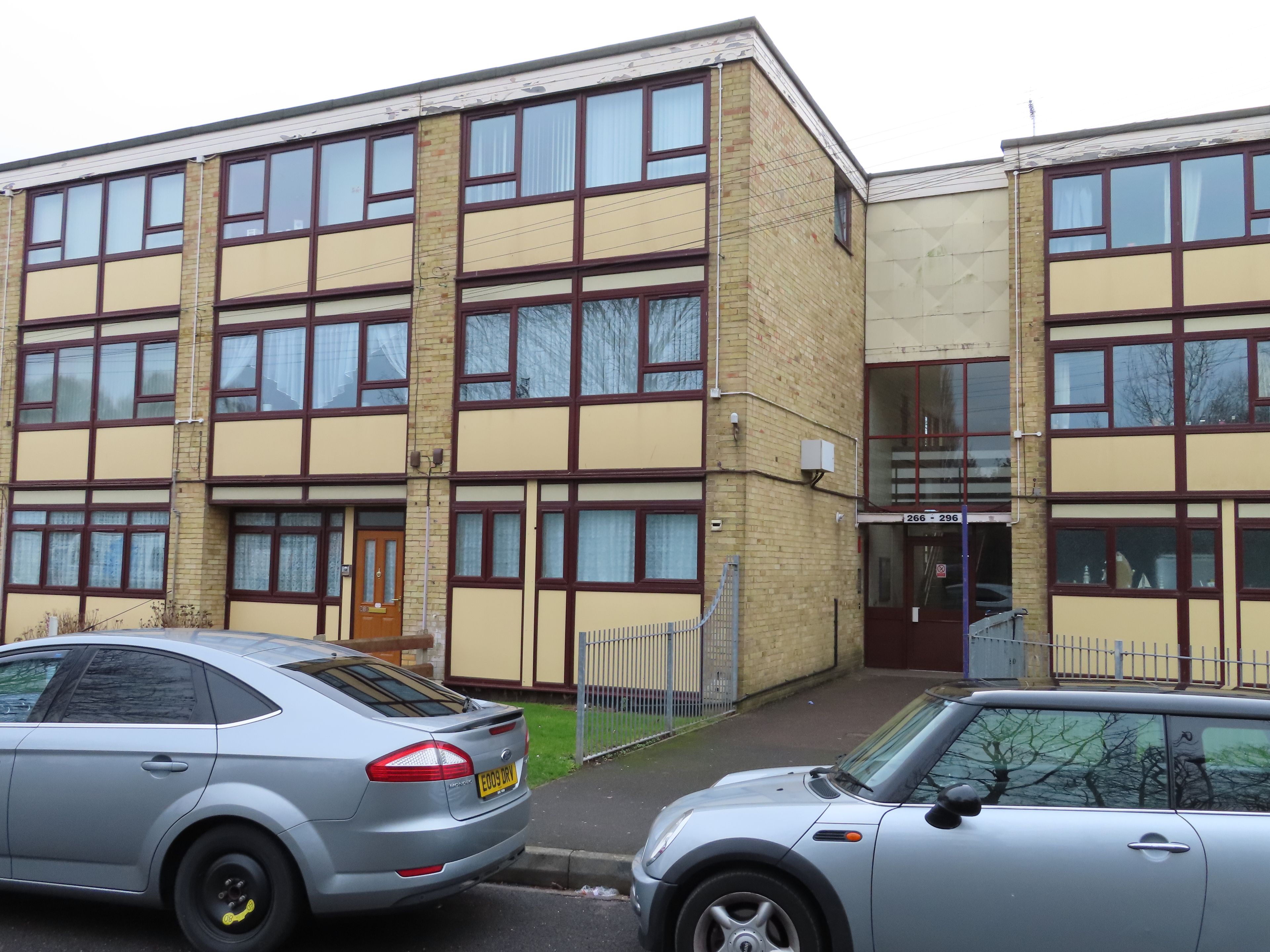 2 bedroom flat for sale, Hawthorn Crescent, Portsmouth, PO6 2TT