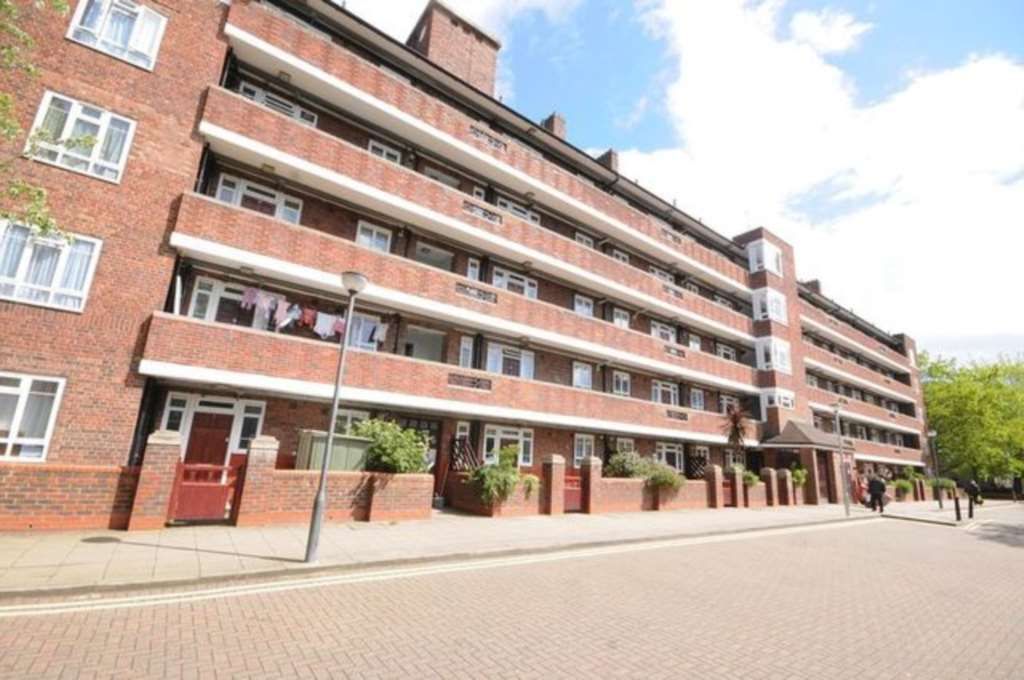 House share to rent, White City Estate, London, W12 7NJ