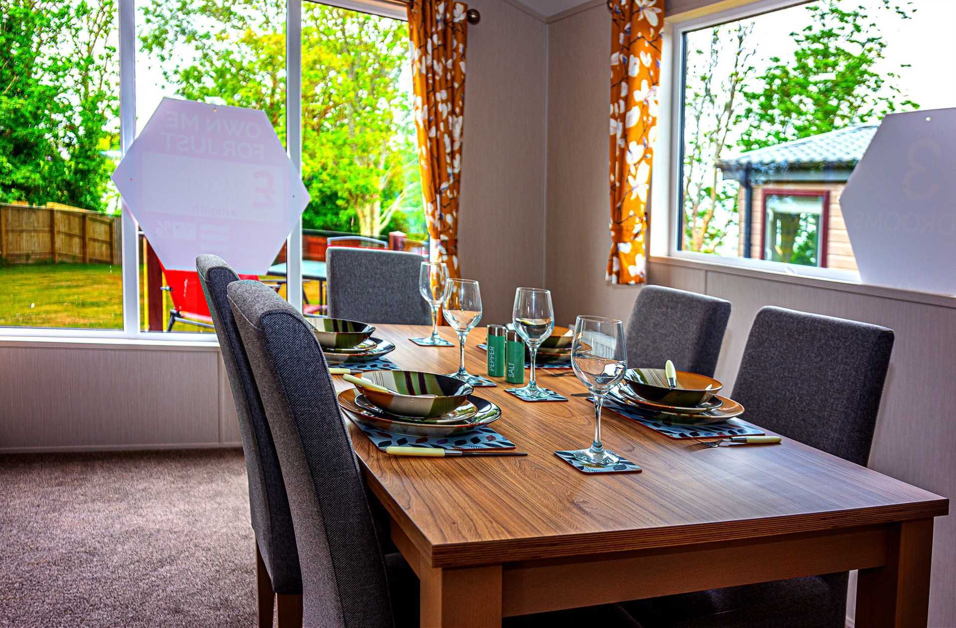 3 bedroom caravan for sale, The Willerby Cadence Lodge, Riviera Bay