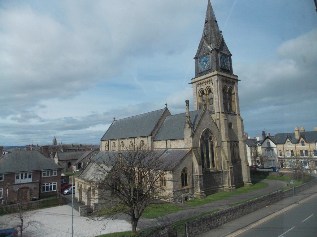 Studio flat to rent, Bath Street, Rhyl, LL18 3LU