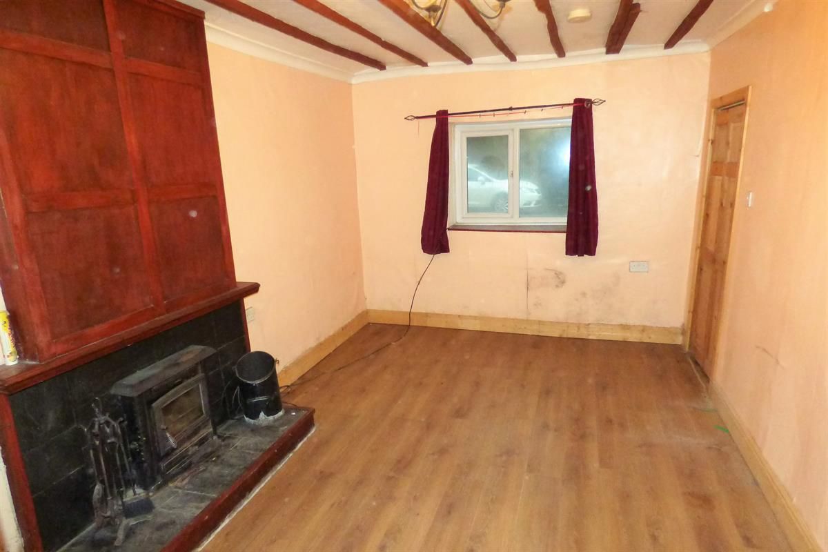 3 bedroom terraced house for sale, Bronwydd Arms, Carmarthen SA, SA33 6JG