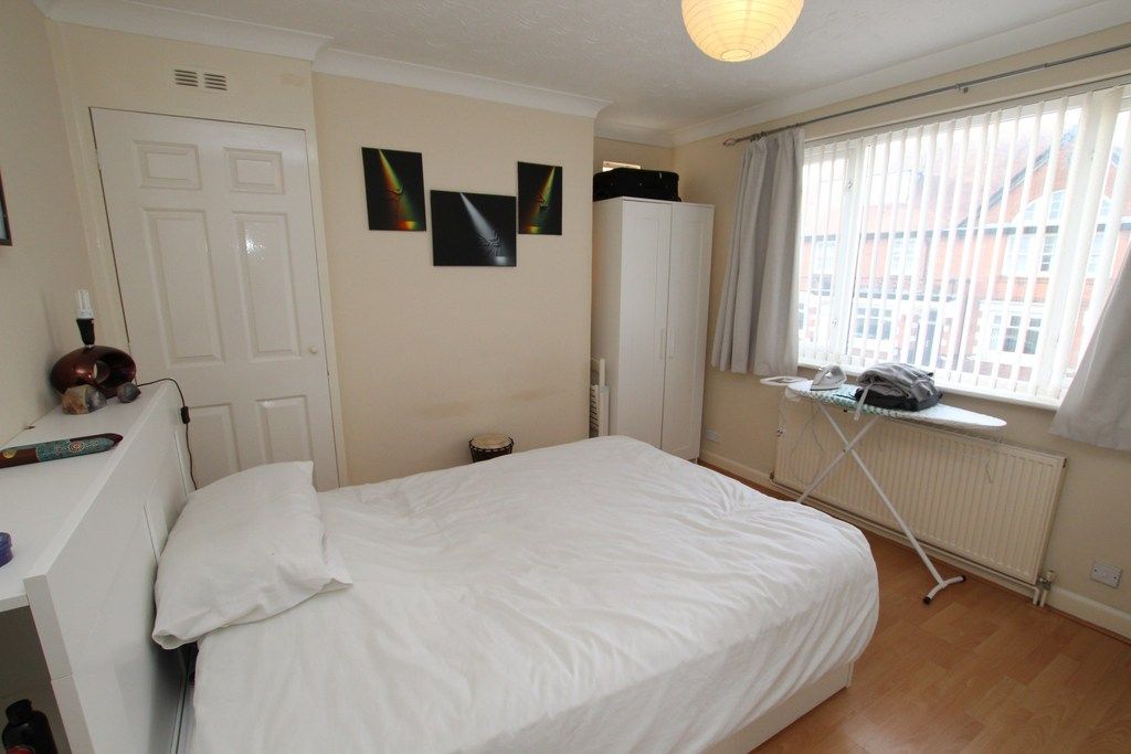 1 Bedroom Flat For Sale Meadow Court Wimborne Road