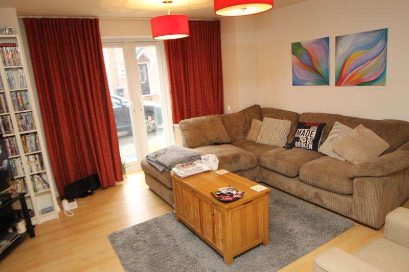 2 bedroom apartment to rent, Brett Young Close, Halesowen, B63 3BJ