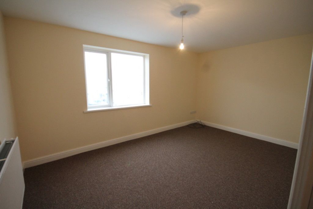2 bedroom flat to rent, Elizabeth Street, Pendlebury, Swinton