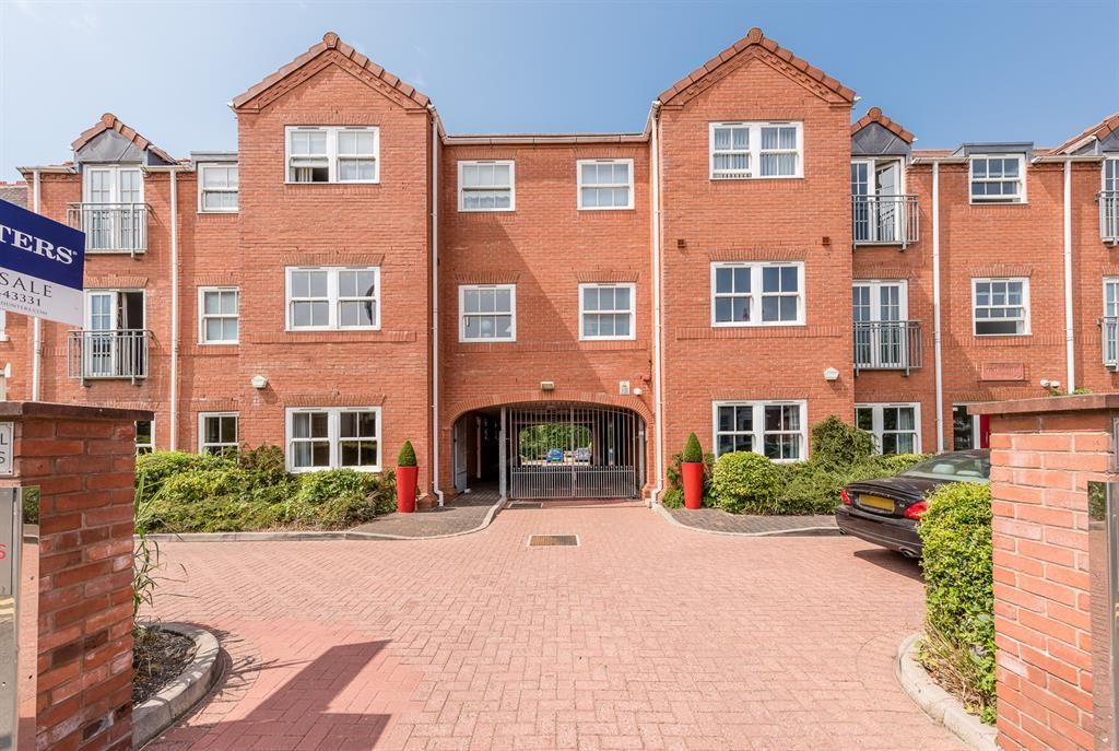 2 Bedroom Flat For Sale Red Admiral Apartments Worcester