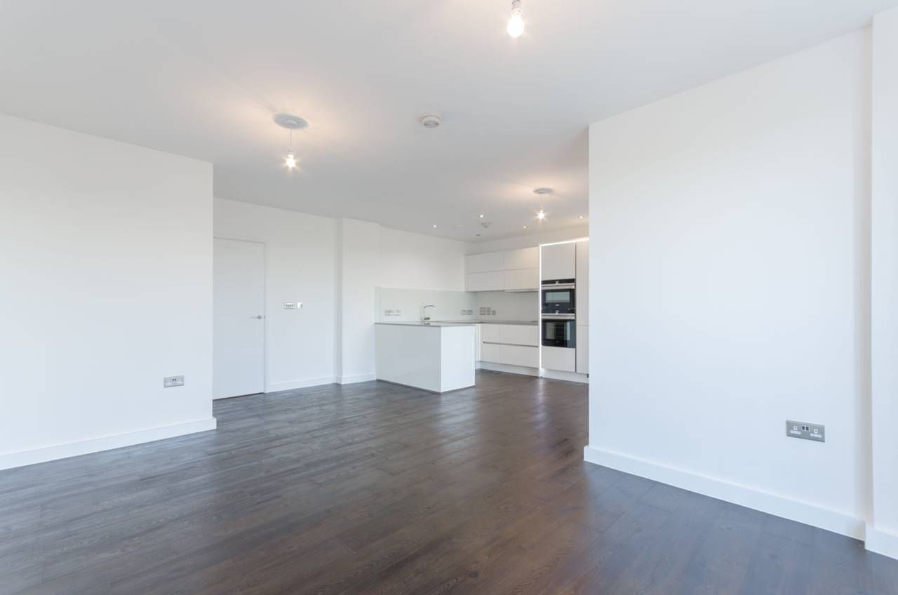 3 bedroom flat for sale, Chobham Manor, Stratford, E, E20 1FA