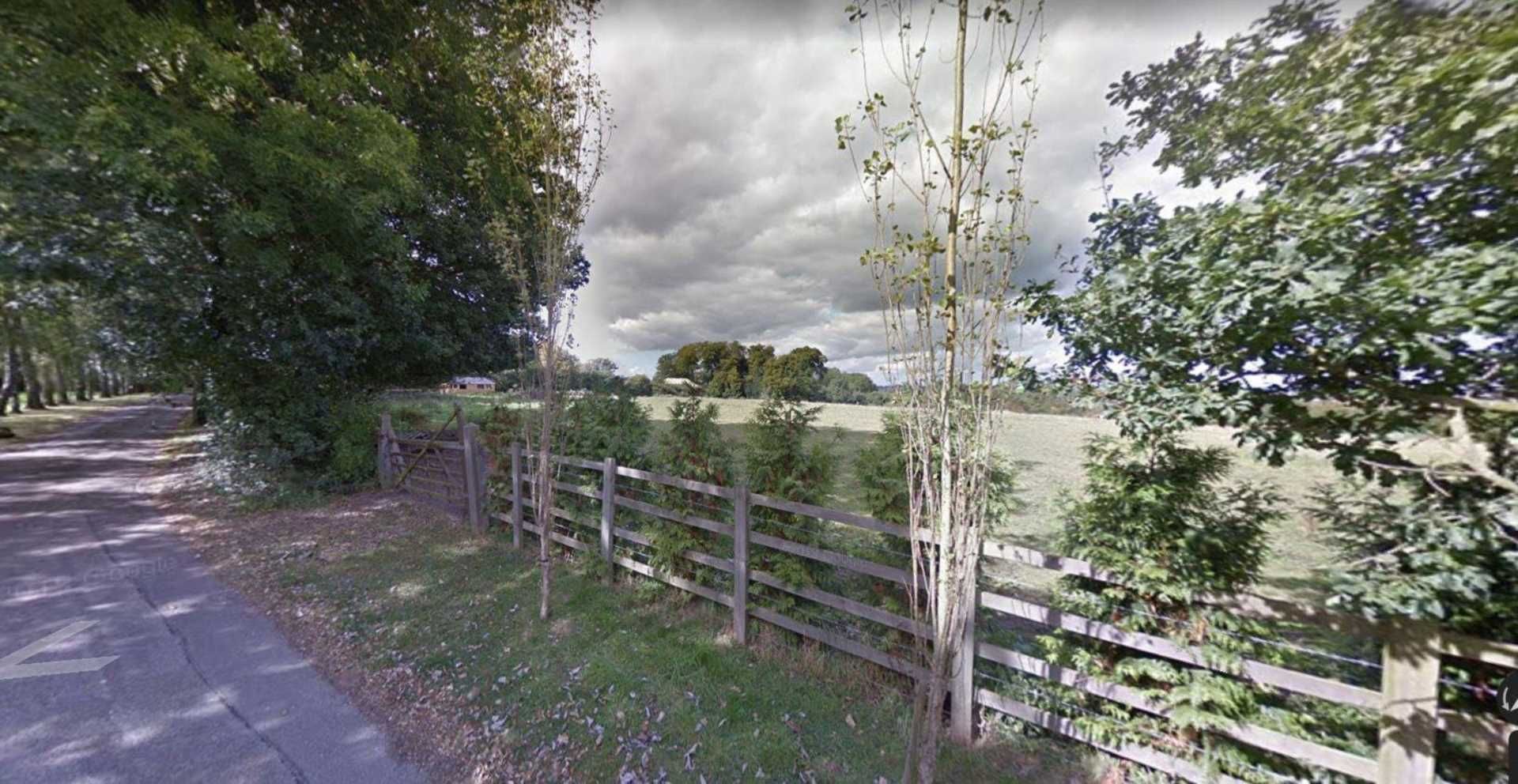 Land for sale, Freehold Land At, Three Fields, Felden, Hemel Hempstead, HP3 0BJ