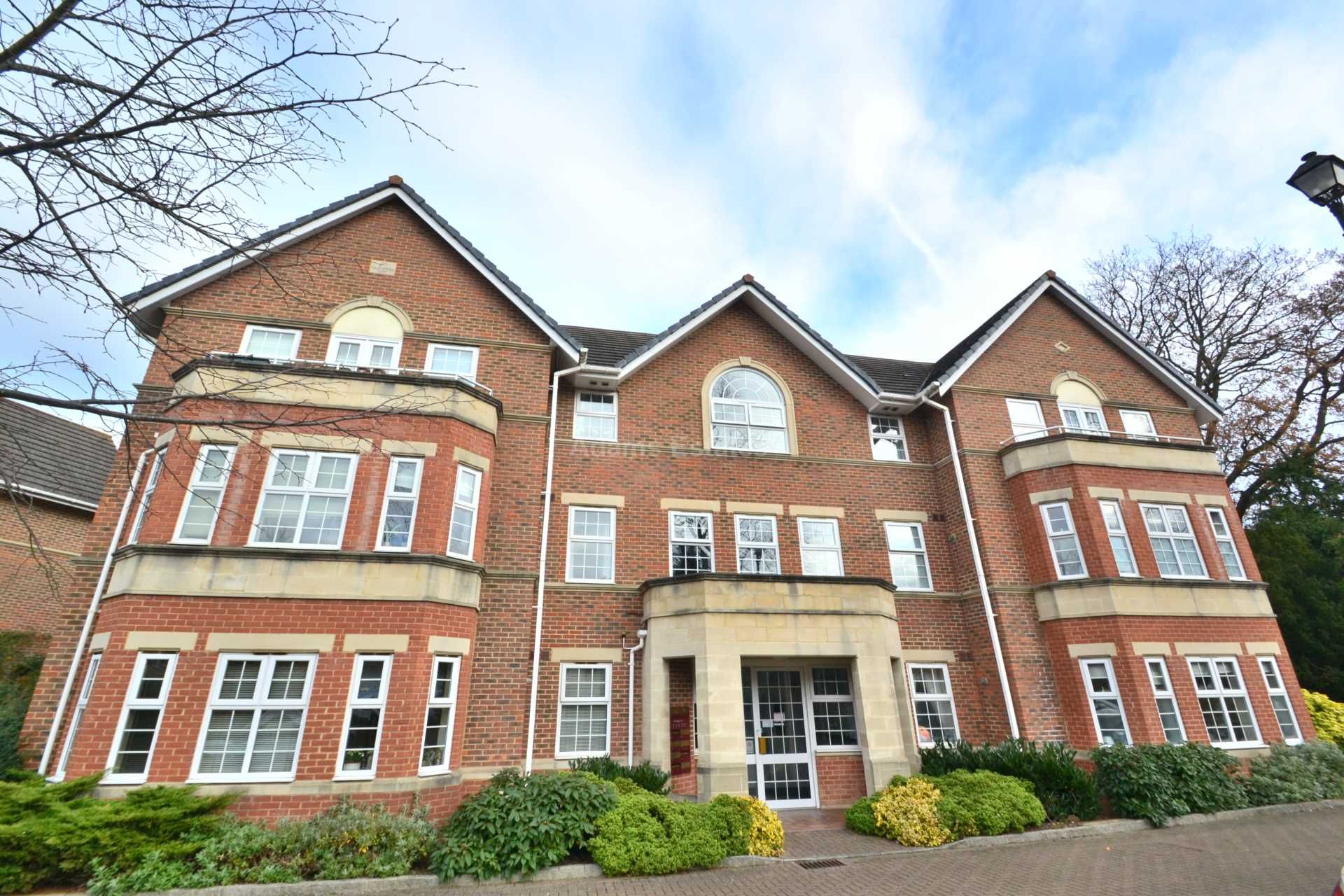 2 bedroom apartment to rent, Crossways, Wokingham Road, Reading, RG6 1LW