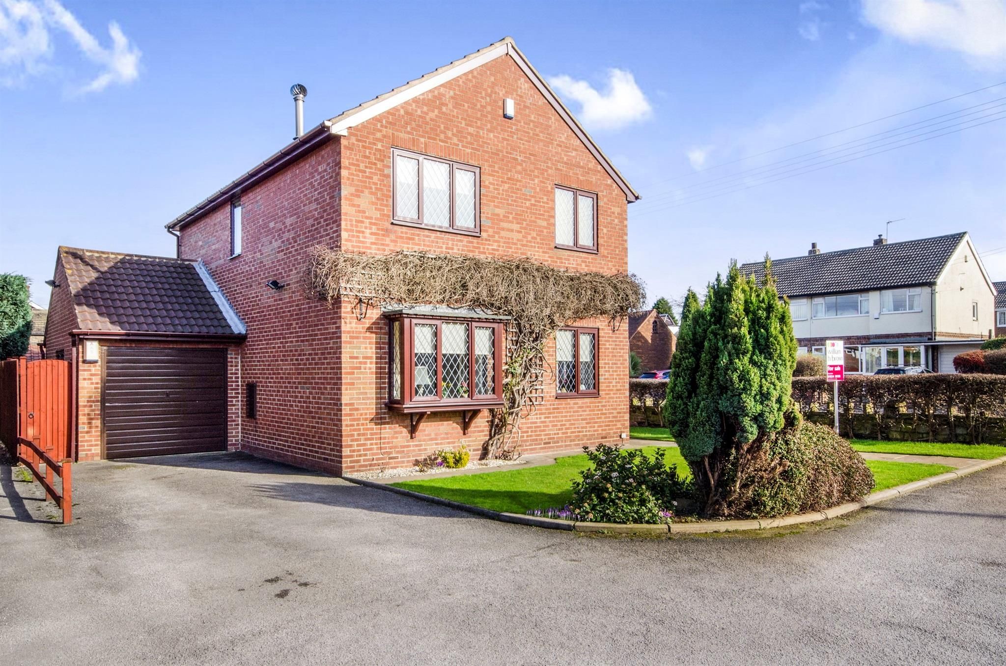 4 bedroom detached house for sale, Denby Dale Road East, Wakefield, WF4 3AE