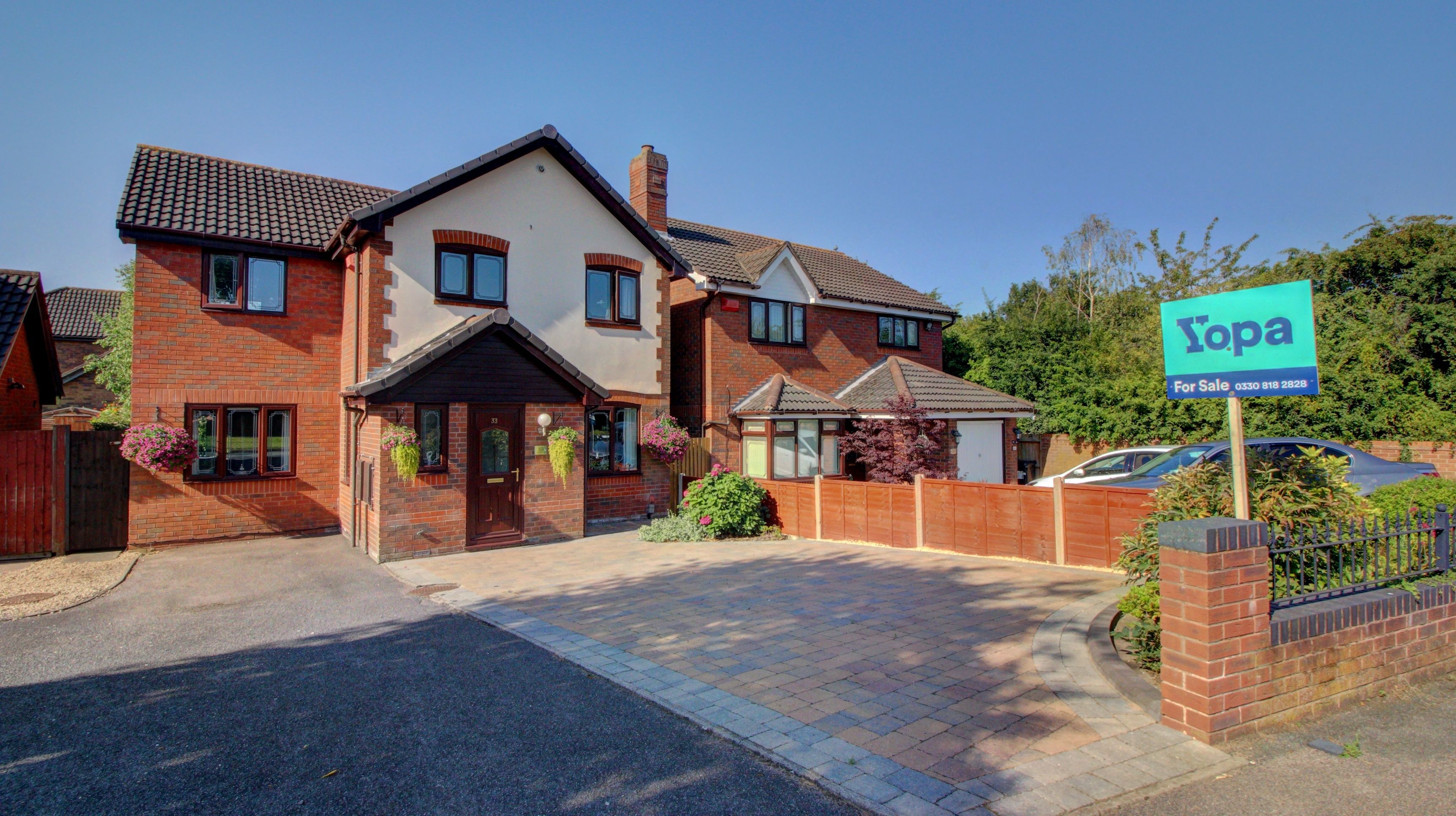 4 bedroom detached house for sale, Abbey Road, Glascote, Tamworth B