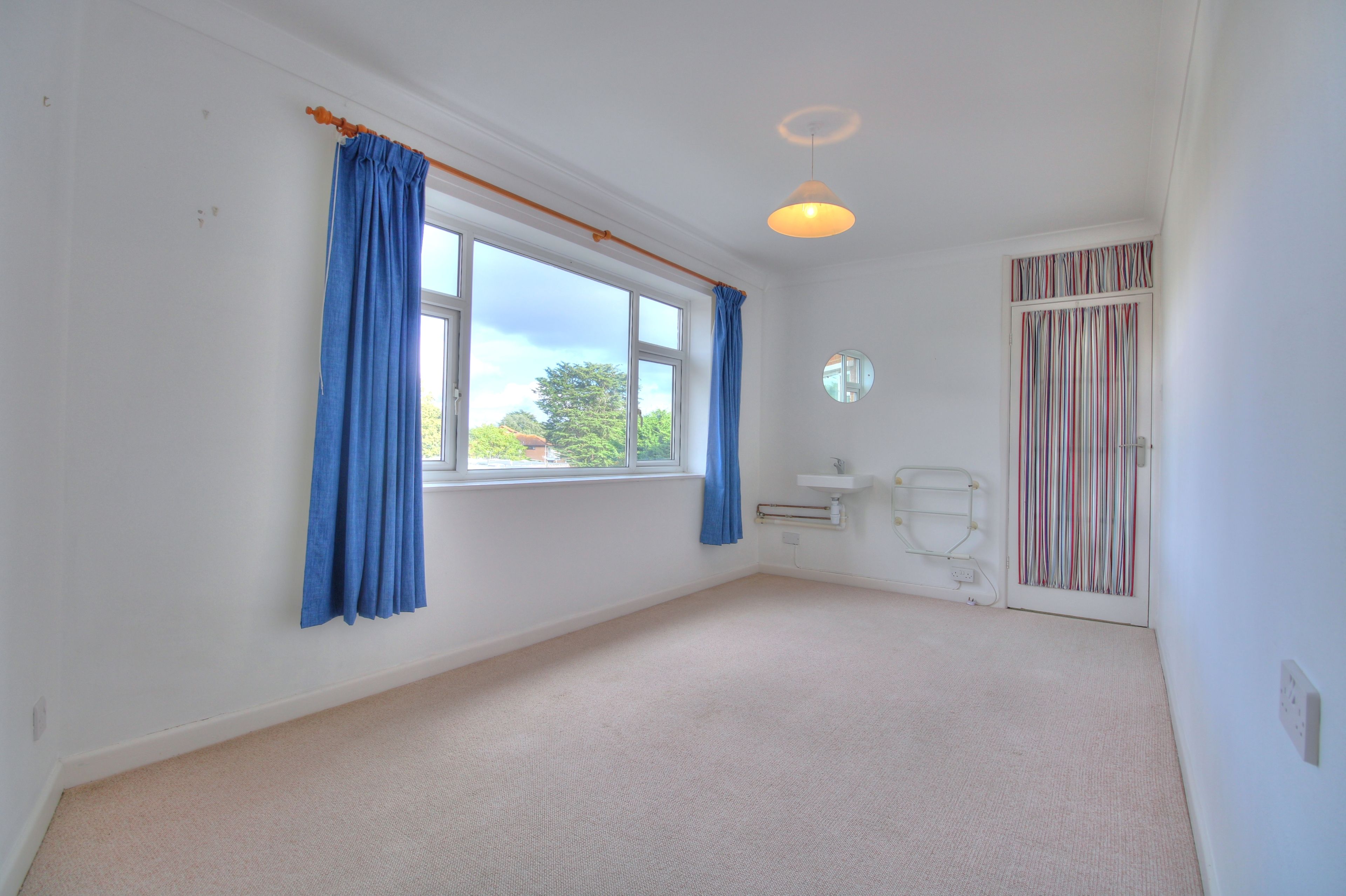 2 bedroom flat for sale, West Cliff Road, Bournemouth, BH4 8AY