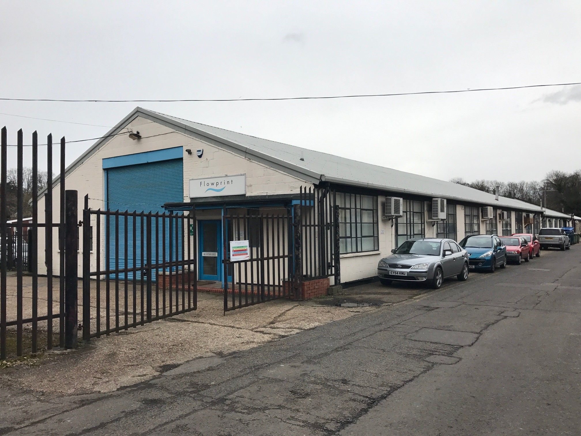 Light industrial to rent, UNITS E & F BOYN VALLEY INDUSTRIAL ESTATE