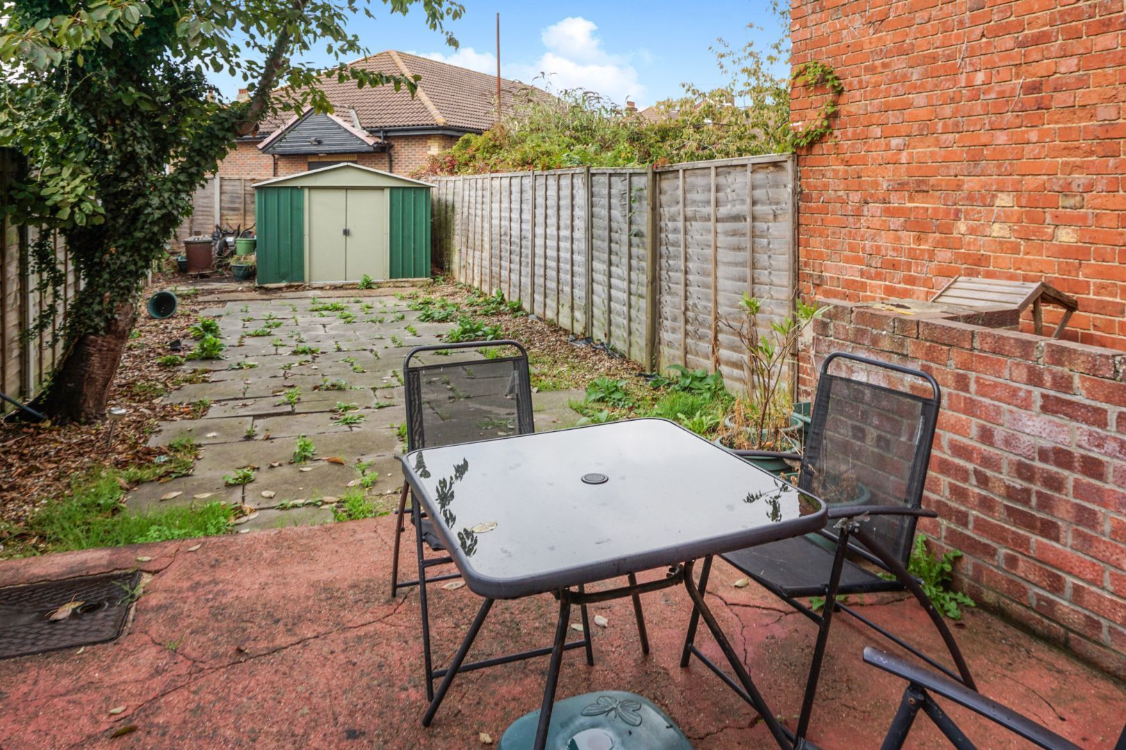 2 bedroom end of terrace house for sale, Oxford Road, ClactonOnSea CO