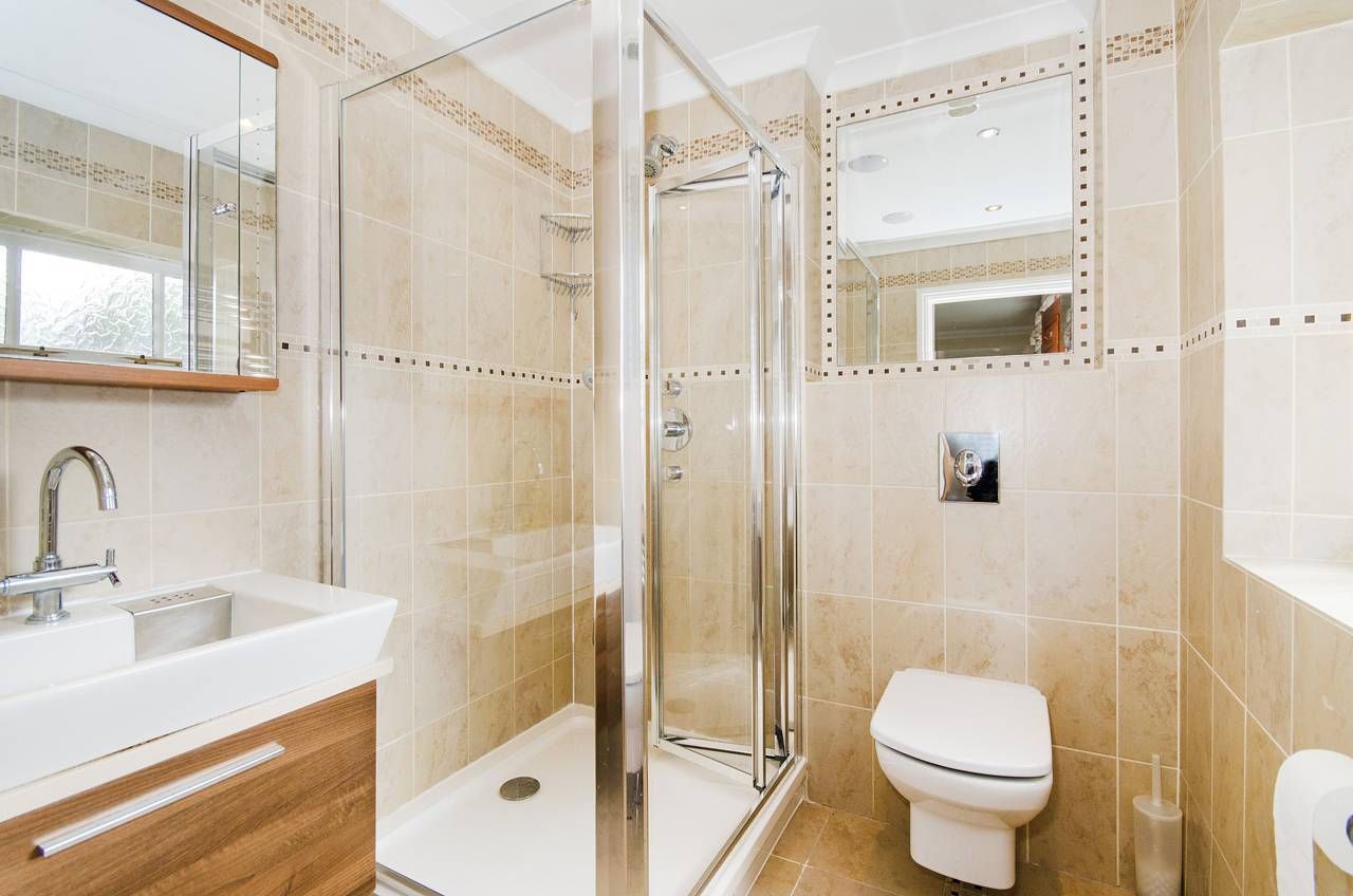 2 bedroom flat to rent, Nugents Park, Hatch End, HA, HA5 4QX