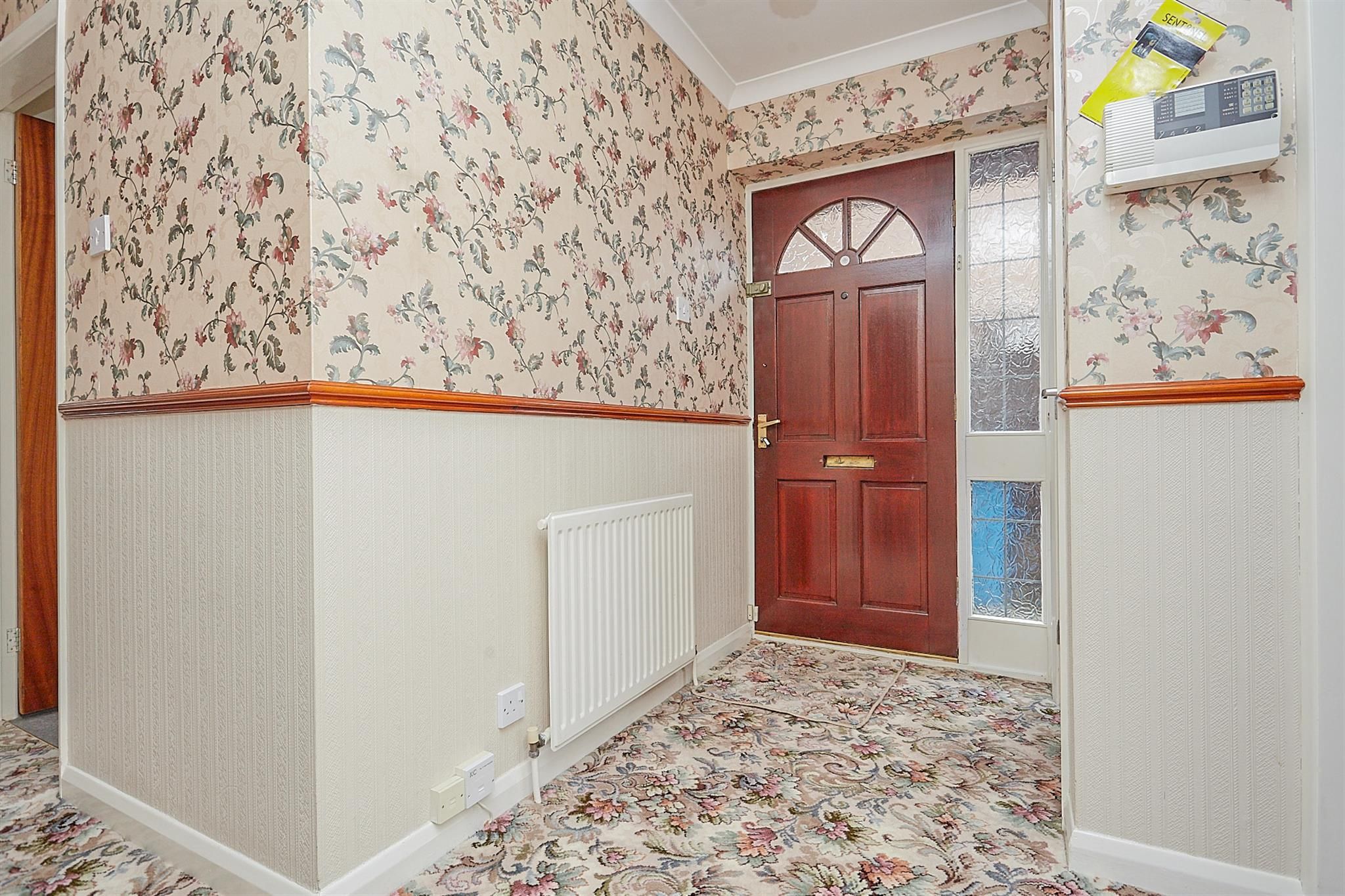 2 bedroom semidetached bungalow for sale, Willerby Carr Close, Hull