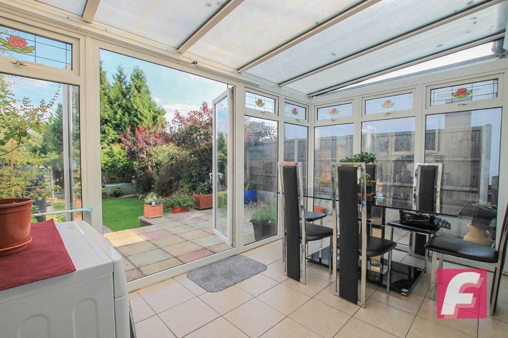 2 bedroom semidetached bungalow for sale, Hillrise Avenue, Watford