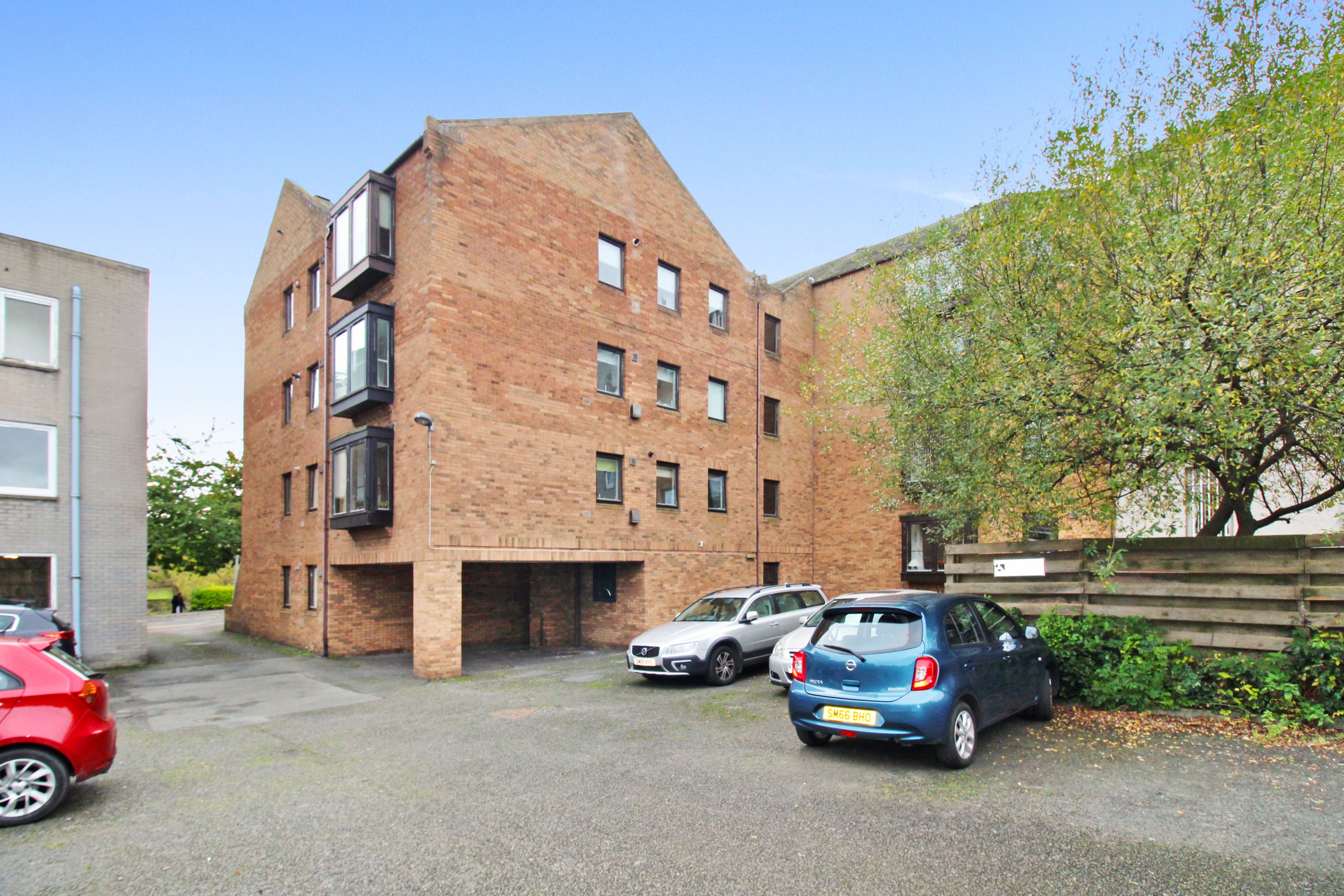 2 bedroom flat for sale, Eskside West, Musselburgh EH, EH21 6PL