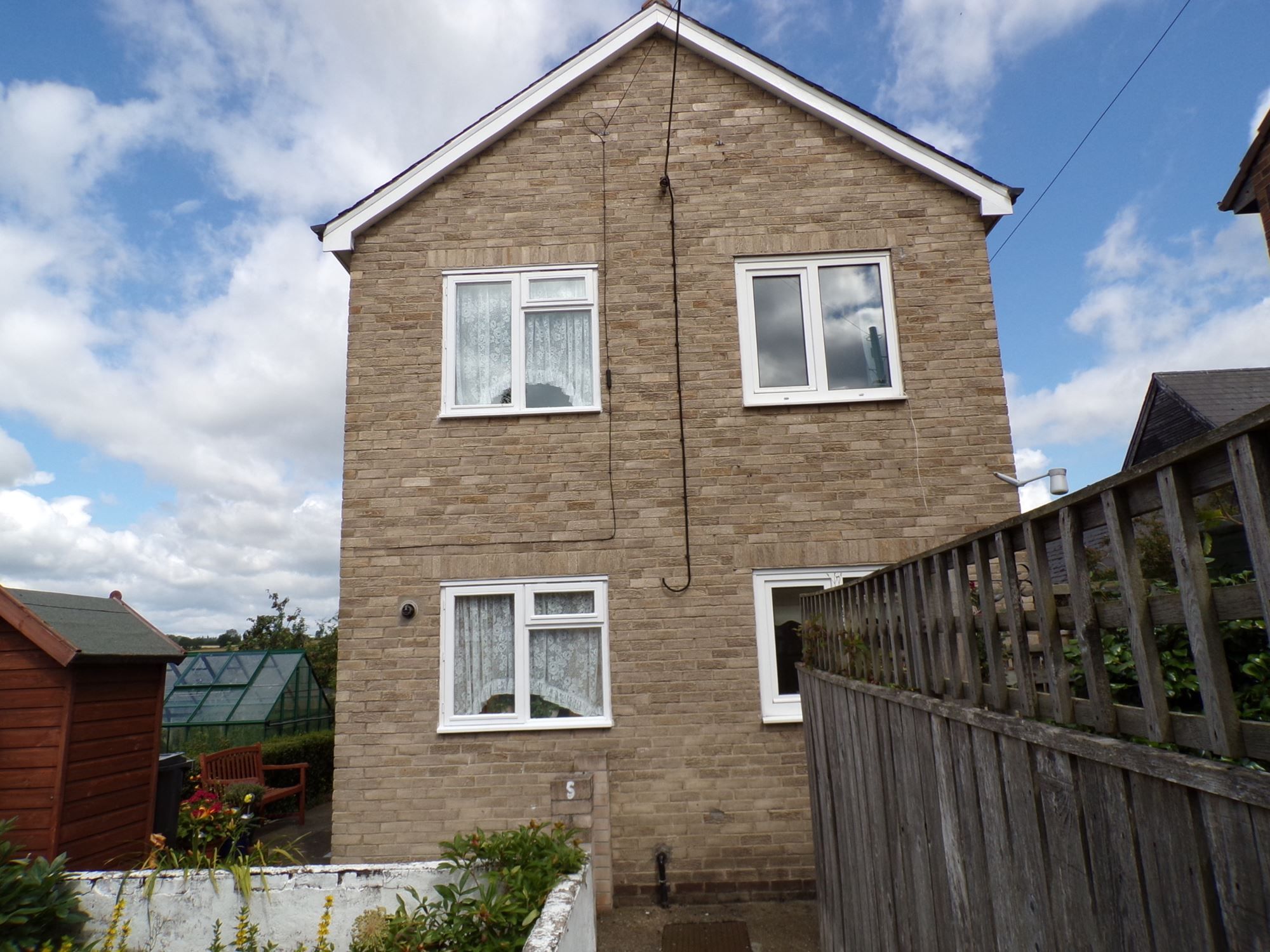2 bedroom semidetached house for sale, South View, Hexham NE