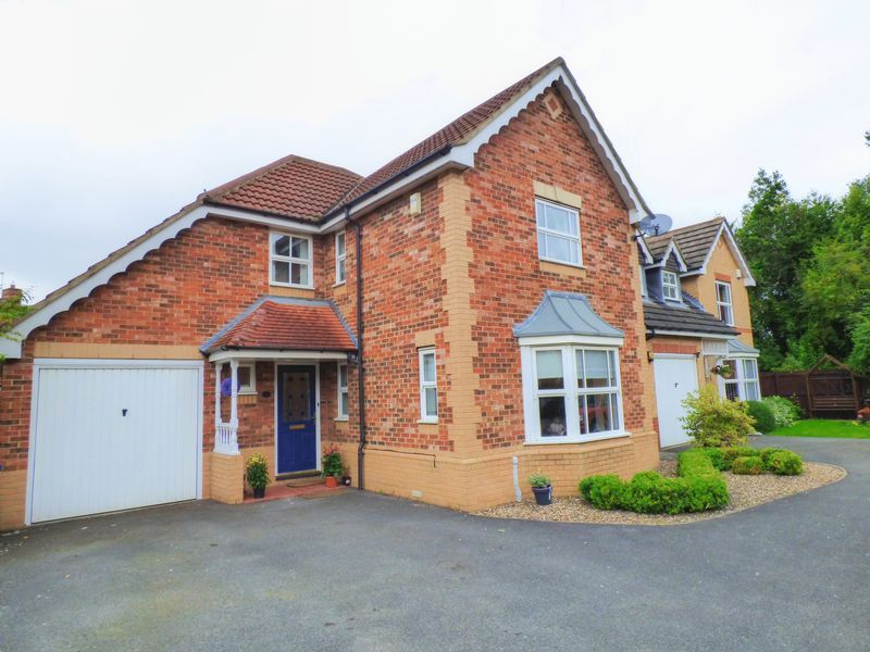 4 bedroom detached house to rent, Roundstone Close, Haydon Grange, Newcastle Upon Tyne NE, High