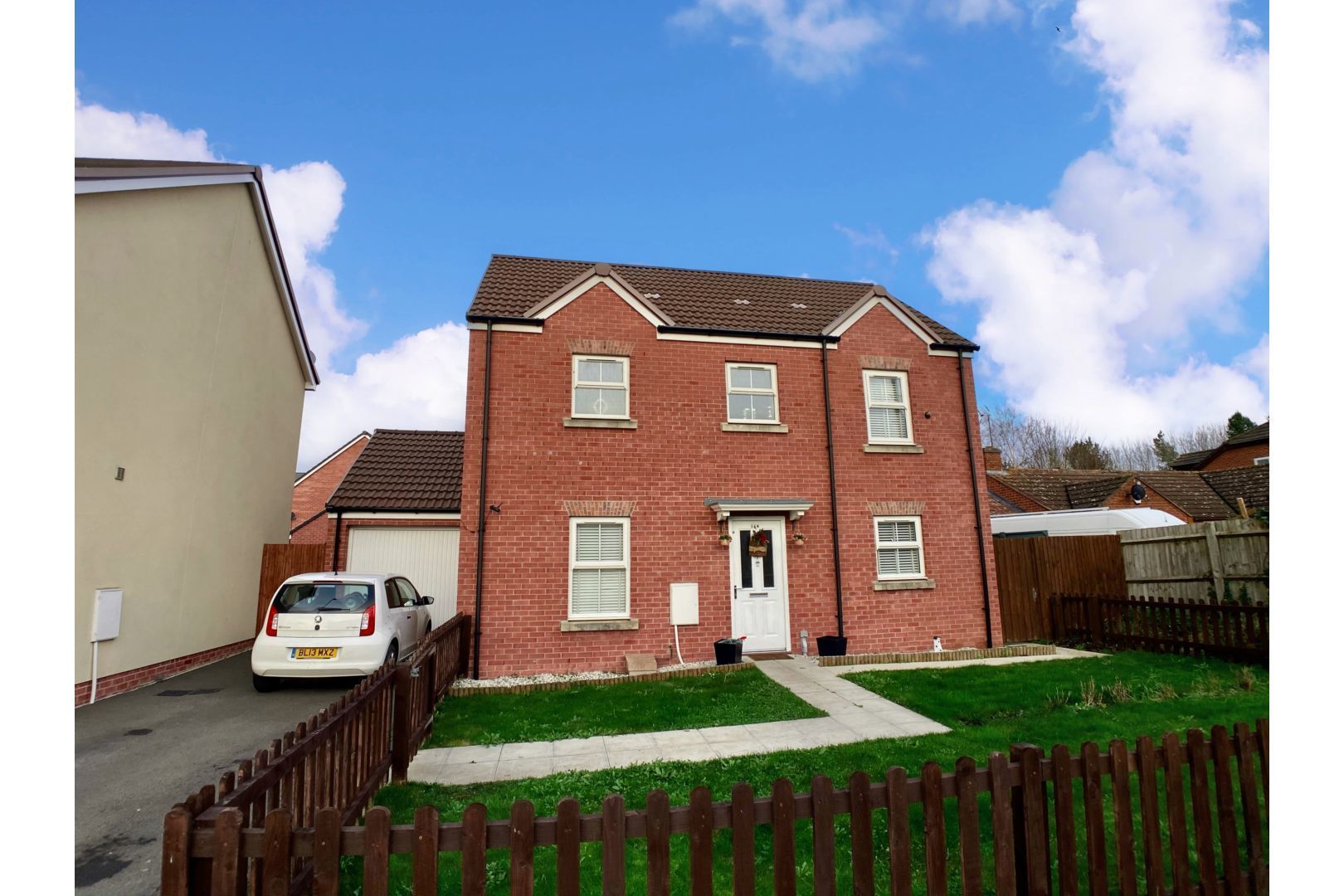 3 bedroom detached house for sale, Naas Lane, Quedgeley GL, Quedgeley