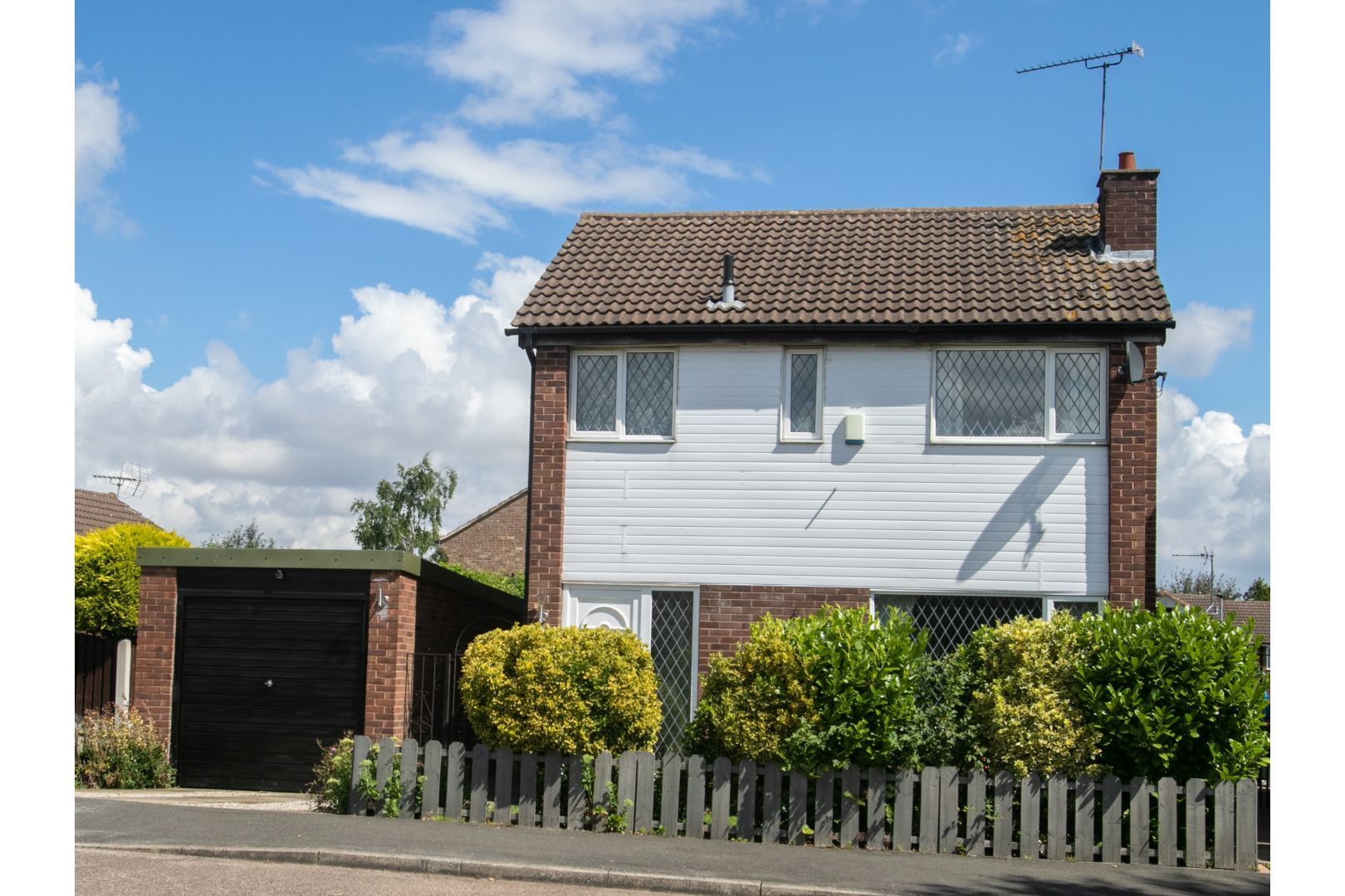 3 bedroom detached house to rent, Cartmel Walk, Dinnington, Sheffield S