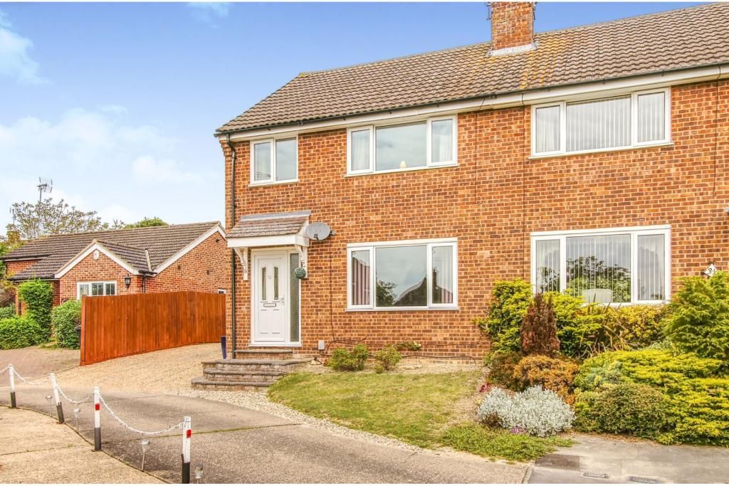 3 bedroom semidetached house for sale, De Vigier Avenue, Saffron