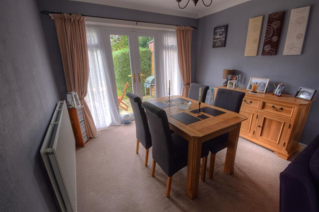 2 bedroom bungalow for sale, Scarborough Crescent, Bridlington YO, YO16 7PA