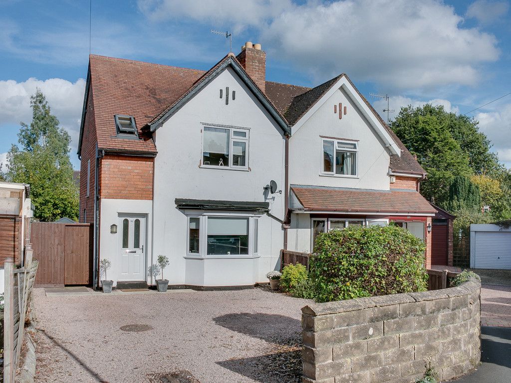 3 bedroom detached house for sale, Perryfields Crescent, Bromsgrove, BS