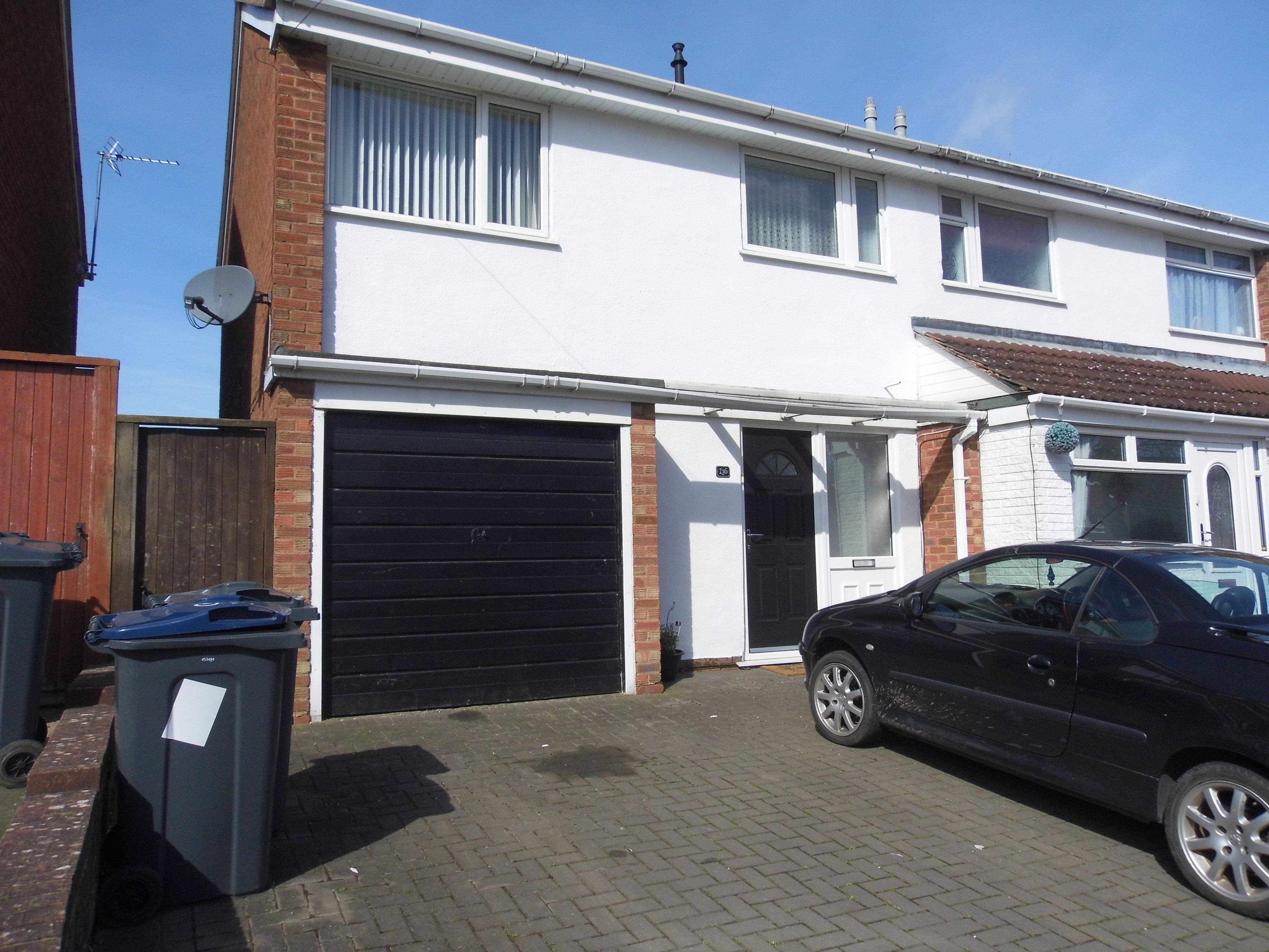 3 bedroom semi-detached house to rent, Wood Lane, Bartley ...