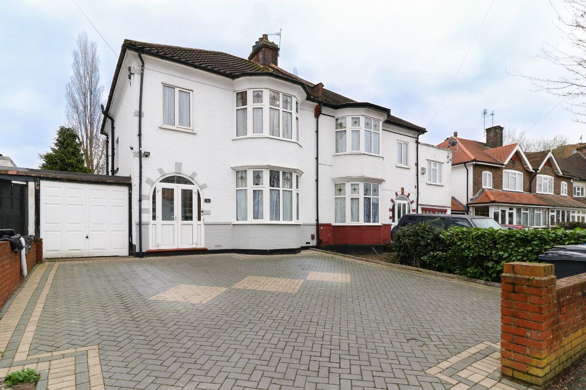 3 bedroom semidetached house for sale, Windermere Road, Coulsdon, CR5